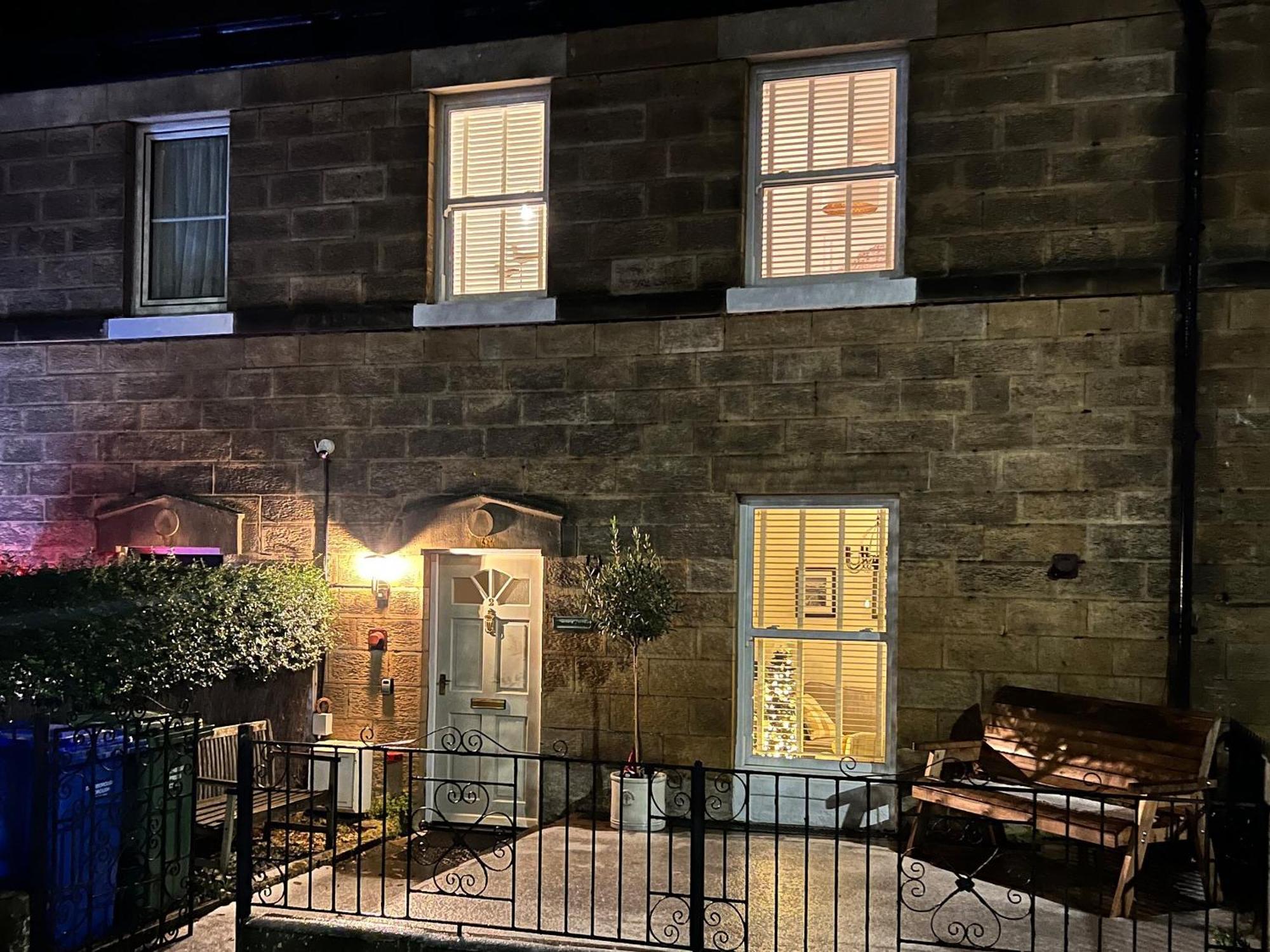 Darton Cottage Whitby Exterior photo